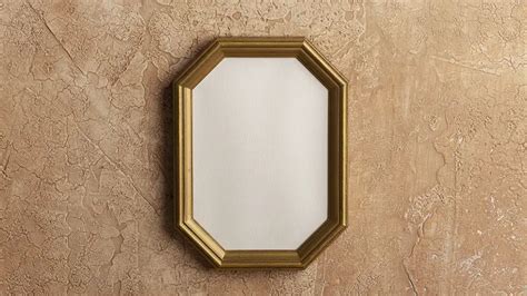 Mirror Dream Meaning & Interpretation