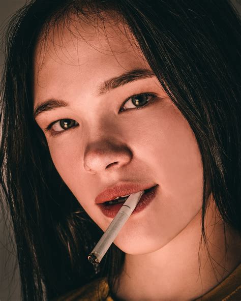 무료 이미지 : 얼굴, 말뿐인, 이, 표정, 코, 턱, 아름다움, 입, 오르간, 뺨, 닫다, 인간의 몸, 미소, 속눈썹, 흑발 ...