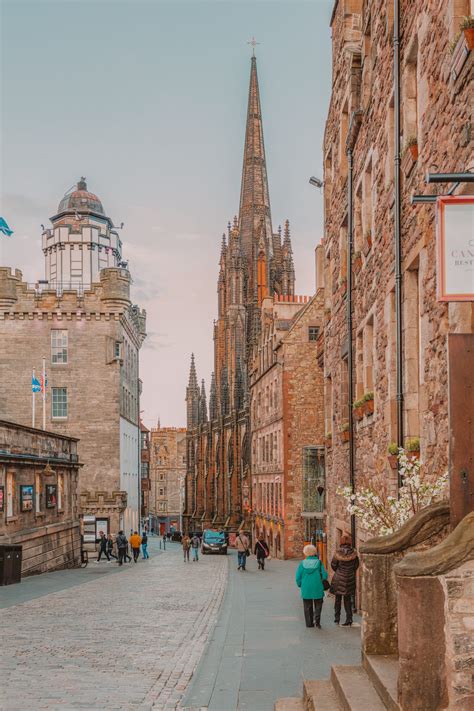 11 Best Bars In Edinburgh To Visit - Hand Luggage Only - Travel, Food