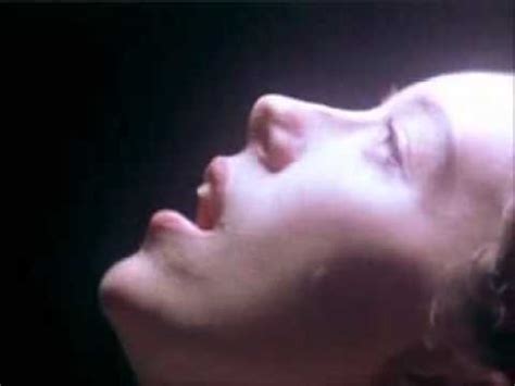Поцелуй со смертью / Kissed (1996) Trailer - YouTube