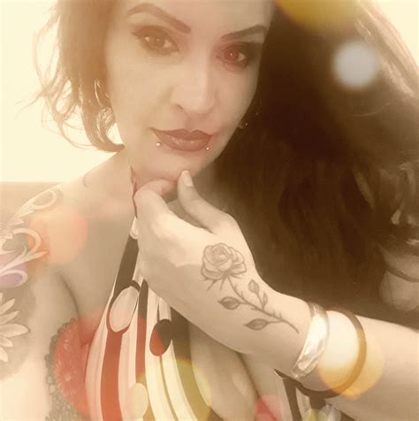 El Veneno de La Elvira added a... - El Veneno de La Elvira