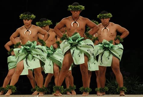2017 Merrie Monarch’s Hula Kahiko Competition