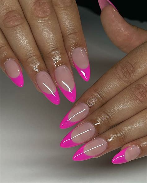 Almond Shape Nails French Tip Design