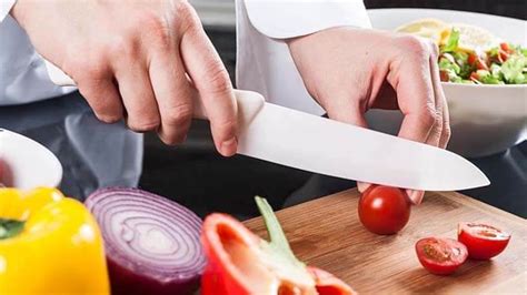 How to Sharpen Ceramic Knives – Effective Knife Sharpen Methods - OnlyKnife