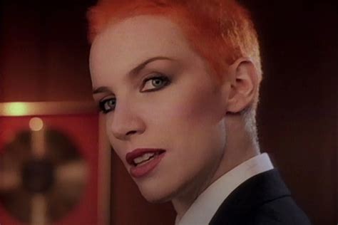 How Eurythmics’ ‘Sweet Dreams’ Became a Triumph of Resiliency | DRGNews