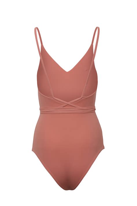 MY NYMPH beach & loungewear