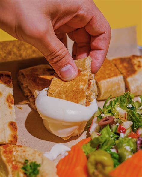 🚨🚨Fresh & Local🚨🚨 Delicious Mediterranean is waiting for you in the