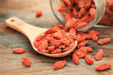 Un piccolo frutto, un mondo di benefici | Frutta e Bacche