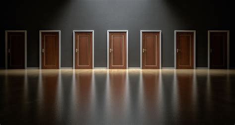 doors choices choose  photo  pixabay