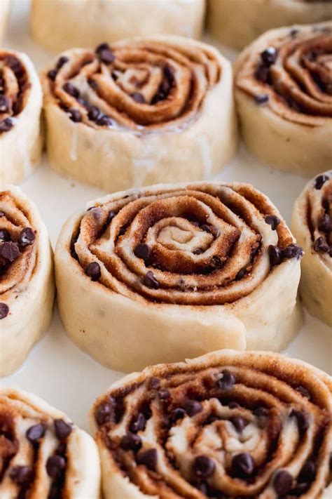 chocolate chip cinnamon rolls stephanies sweet treats
