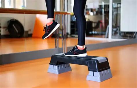 How to Do Step Up Exercise: Variations, Benefits & Body Posture