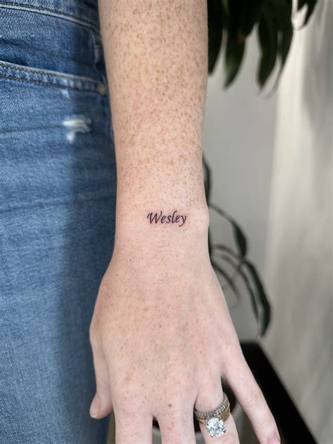 fine line tattoo shop 9