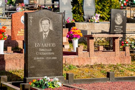 Памятник на могилу бюджетный вариант - купить в Минске, цены и фото