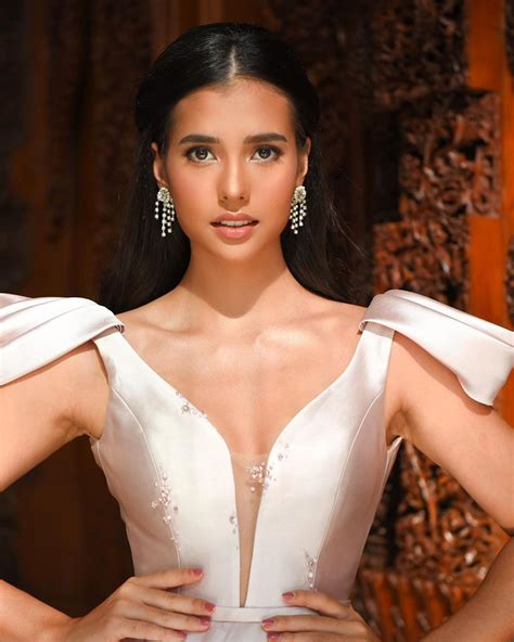 Anntonia Porsild on Instagram: “My look for yesterday’s press ...