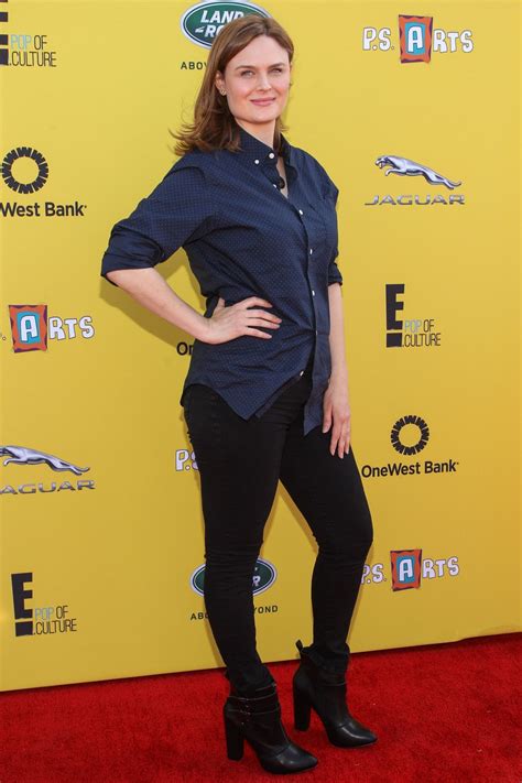 Pictures of Emily Deschanel