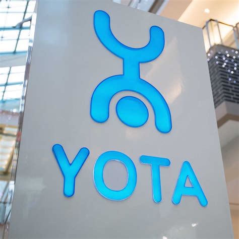 Салон связи «Yota» в ТРЦ «Галерея Новосибирск».