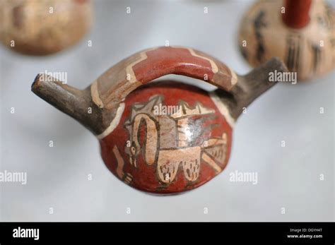 Inca ceramic hi-res stock photography and images - Alamy