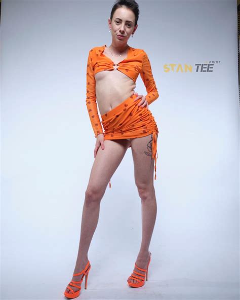 Aria Haze Biography, Age, Measurements, Boyfriend, Pics