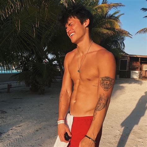 (99+) Curtidas | Tumblr | Dylan jordan, Hot skater boys, Dylan