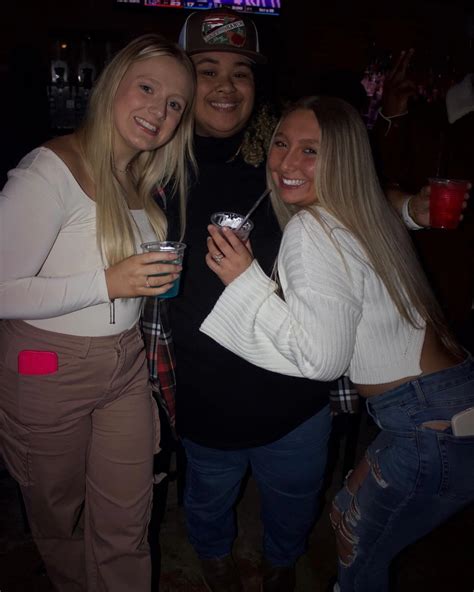 heavann | Friday night lights. Home away from home. Never thinking in a