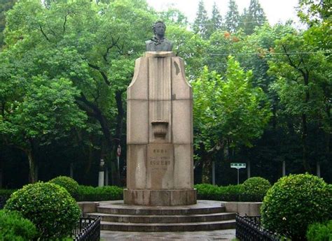 Памятники Китая