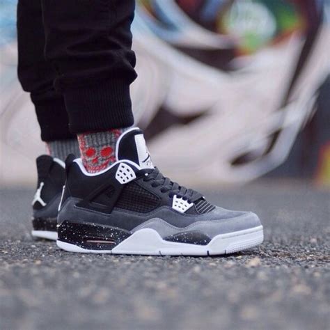 Кроссовки Nike Air Jordan 4 скидка серые цены. Купить Air Jordan 4 ...