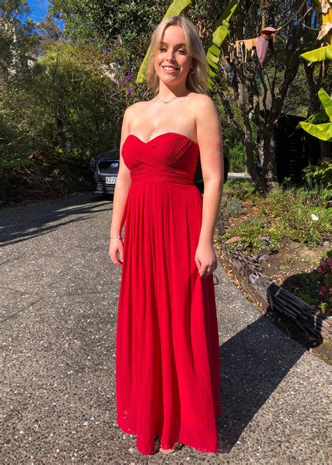 Isla – Belle of the Ball