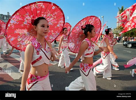 Taiwan, Kaohsiung, Lantern festival, parade Stock Photo - Alamy