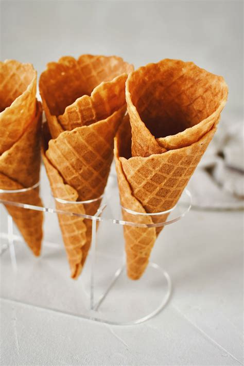 Waffle Cone Recipe - KendellKreations