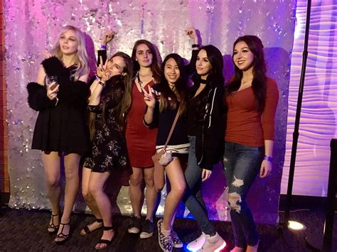Fasffy on Twitter: "Lenny gets all the ladies 💪💪 Twitch party was fun