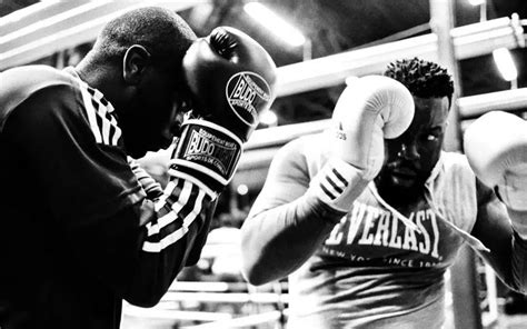 5 Boxing Combinations that will improve your game