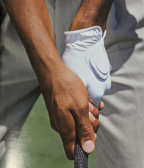 Here's how Tiger Woods' grip has changed through the years - GOLF.com