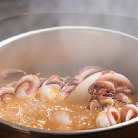 30-Minutes Greek Squid Recipe – A Refreshing Dish For All - Soup Chick