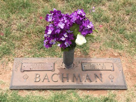 Finding memorial service times is easy with the bachman hebble site 5
