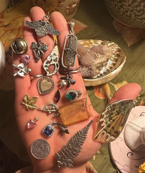 𝚌𝚊𝚜𝚜𝚒𝚎 (@bunny.spit) • Instagram photos and videos