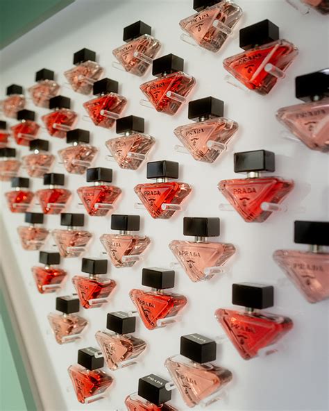 PRADA PARADOXE Jubiläum & PARADOXE INTENSE Launch im Düsseldorfer ...