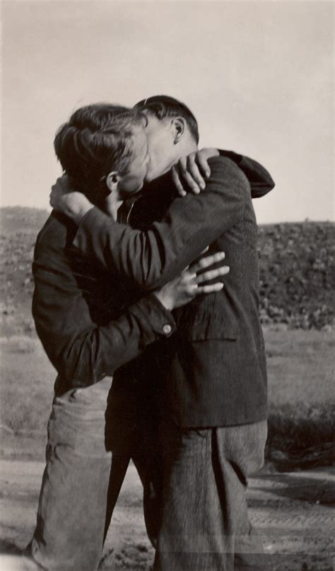 Vintage gay men photo - babevvti