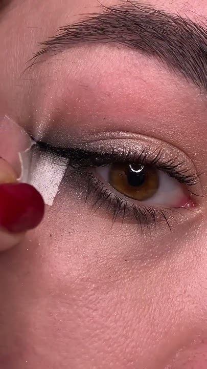 Ленивые стрелки на скотч #makeuptutorial #makeup #макияж - YouTube