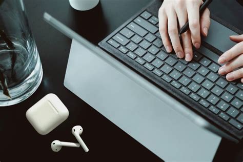 connect bluetooth headphones  pc guide  windows  mac