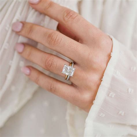 square diamond rings  finger