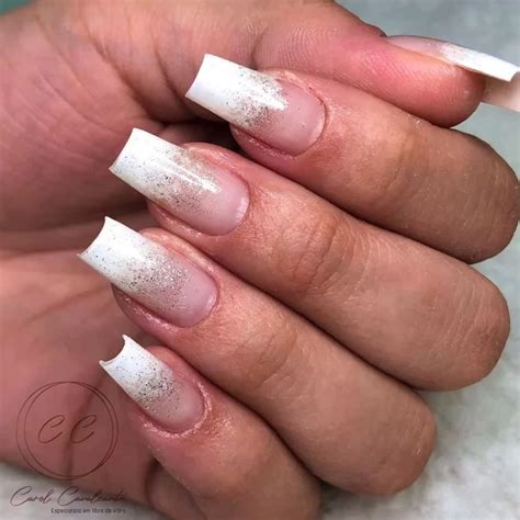 Unha Branca Com Glitter Na Ponta - Unha branca com glitter 🤍 | Unhas decoradas, Unhas de gel branca, Unhas ...