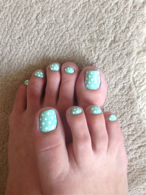 Toe nail design | Green toe nails, Green nails, Gel toe nails