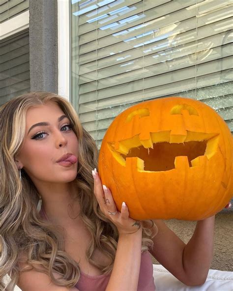 LOREN GRAY – Instagram Photos 10/19/2021 – HawtCelebs