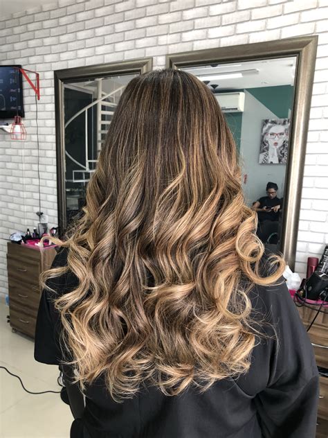 Cabelo Liso Com Ondas