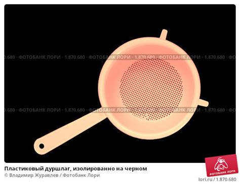 Пластиковый дуршлаг, изолированно на черном. Стоковое фото № 1870680 ...