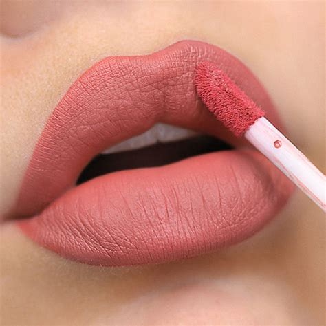 Batom Da Cor Da Boca - Batom boca rosa | Batom cor de boca, Bocas com batom, Batom líquido matte