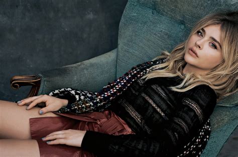 Chloë Grace Moretz: Stunning HD Wallpaper of the American Actress