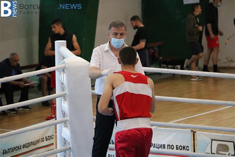 Румен Руменов не остави шанс на първият си противник