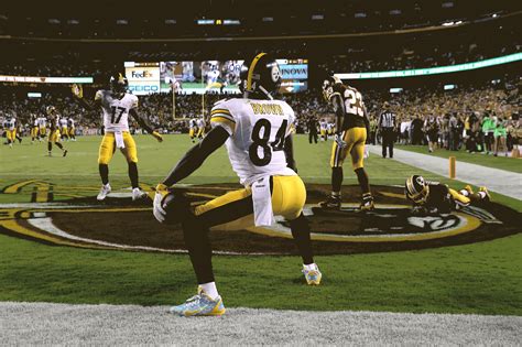 Taylor Swift Twerking Gif