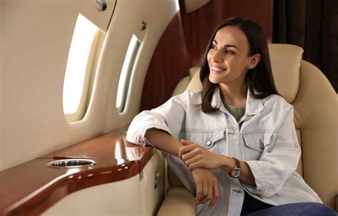 Economy vs. Business Class: Flying Fun with Value or VIP